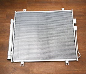 Aluminium Autoac Condensor OE 23730221 Fit Chevrolet Baojun 530 CN202S Midden-Oosten Versie